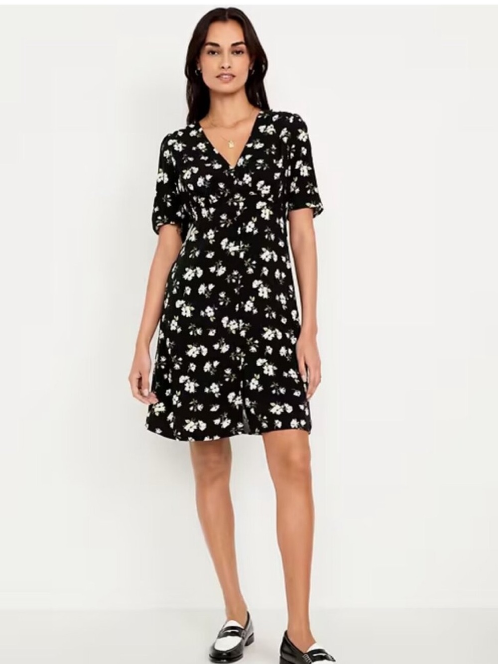 NWT floral short sleeve crepe dress